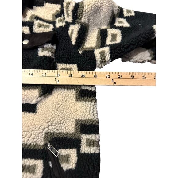 Tasha Polizzi Women's Black Cream Avalanche Jacket Size Med Aztec Snap Button - Picture 5 of 7